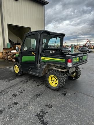 Image of John Deere XUV 835M equipment image 1