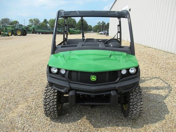 Image of John Deere XUV 835M equipment image 3