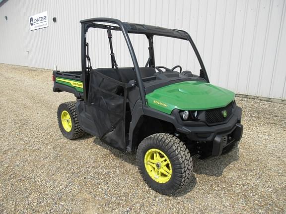 Image of John Deere XUV 835M equipment image 2