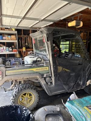 2023 John Deere XUV 835M Image