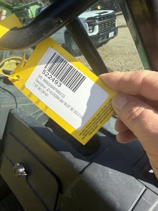 Image of John Deere XUV 835M equipment image 4