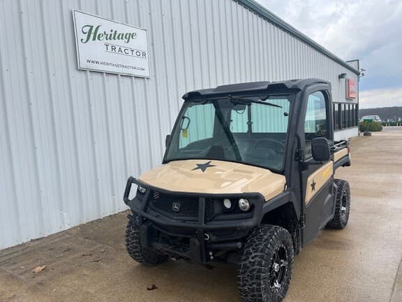 Image of John Deere XUV 835M Primary image