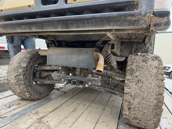 Image of John Deere XUV 835M equipment image 4