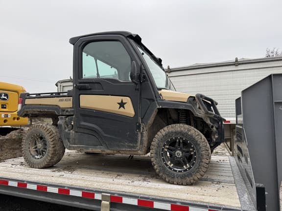 Image of John Deere XUV 835M Primary image