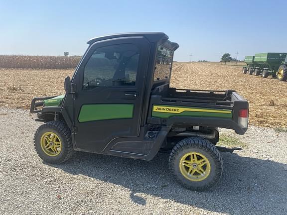 Image of John Deere XUV 835M equipment image 1