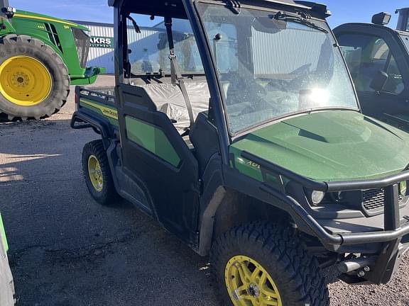 Image of John Deere XUV 835M equipment image 1