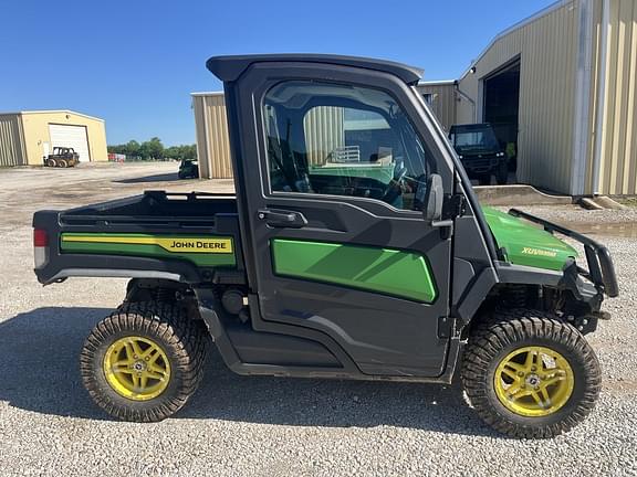 Image of John Deere XUV 835M equipment image 3