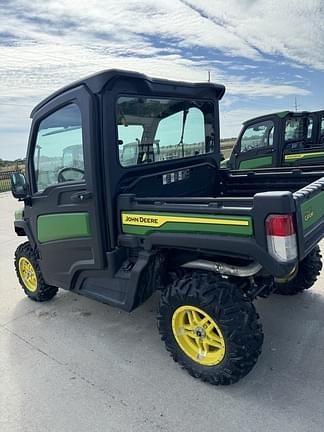 Image of John Deere XUV 835M equipment image 2