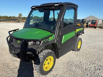 Main image John Deere XUV 835M