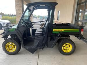 2023 John Deere XUV 835M Image