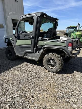 Image of John Deere XUV 835M Primary image