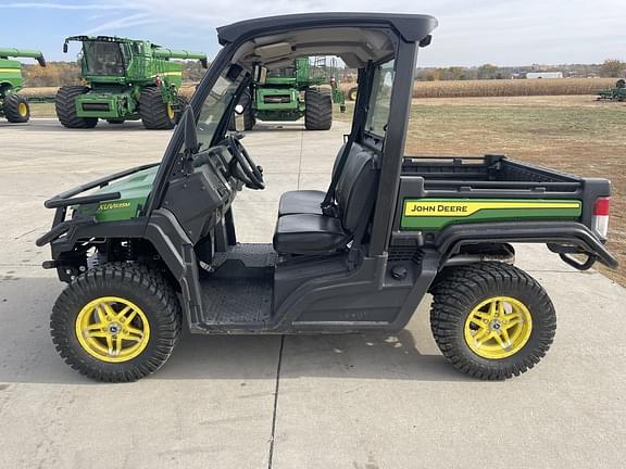 Image of John Deere XUV 835M Primary image