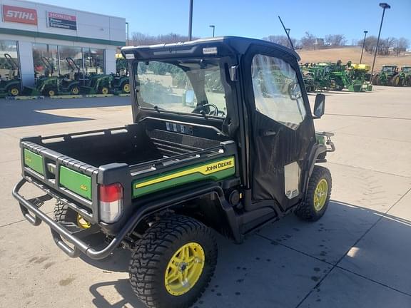 Image of John Deere XUV 835M equipment image 2