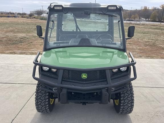 Image of John Deere XUV 835M equipment image 1