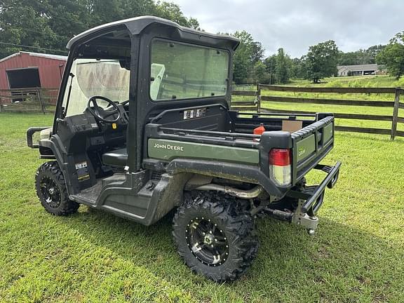 Image of John Deere XUV 835M equipment image 2