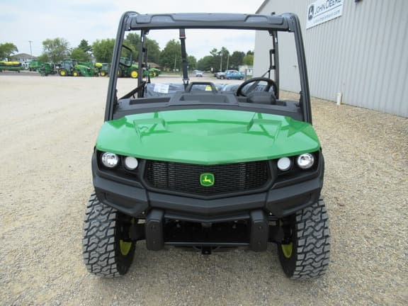 Image of John Deere XUV 835M equipment image 3