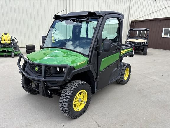 Image of John Deere XUV 835M Primary image