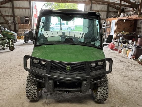 Image of John Deere XUV 835M equipment image 1