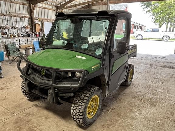 Image of John Deere XUV 835M Primary image