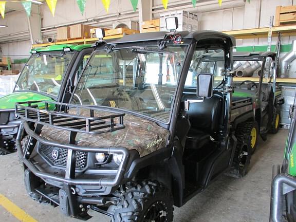 Image of John Deere XUV 835M equipment image 1