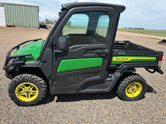 2023 John Deere XUV 835M Equipment Image0