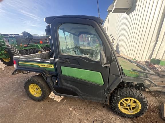 Image of John Deere XUV 835M Primary image