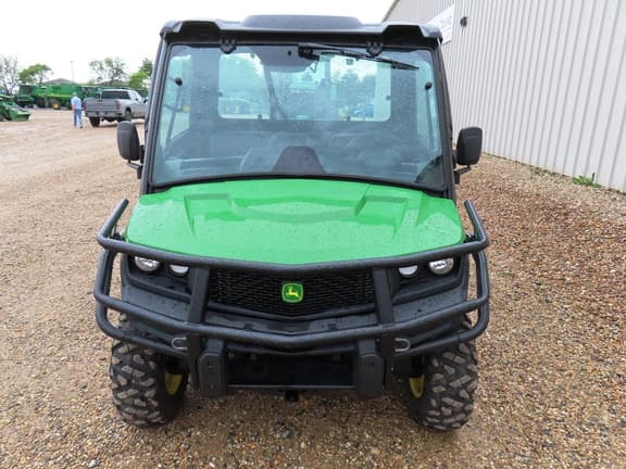 Image of John Deere XUV 835M equipment image 2