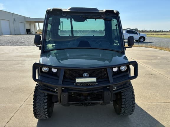 Image of John Deere XUV 835M equipment image 3