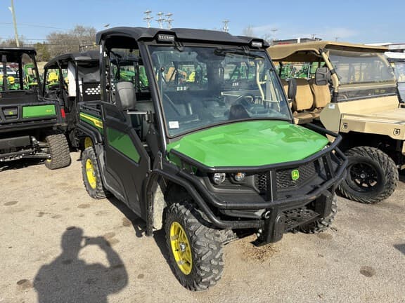 Image of John Deere XUV 835M equipment image 2