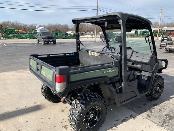 Image of John Deere XUV 835M equipment image 4