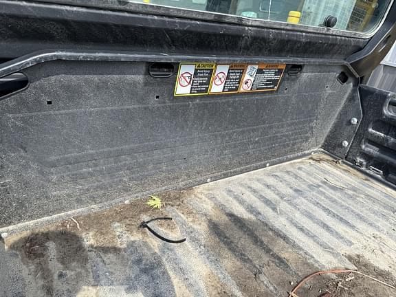 Image of John Deere XUV 835M equipment image 4