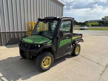 Main image John Deere XUV 835M