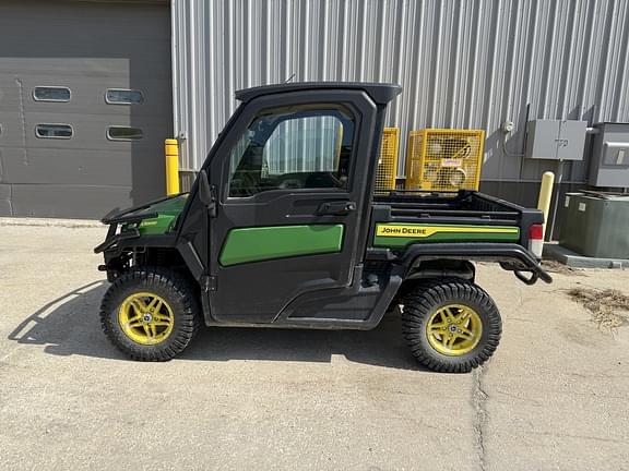Image of John Deere XUV 835M Primary image