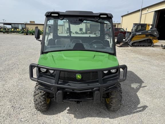 Image of John Deere XUV 835M equipment image 1