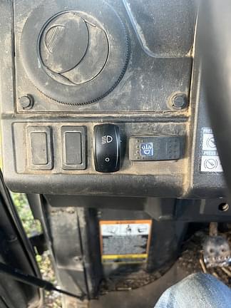 Image of John Deere XUV 835M equipment image 3