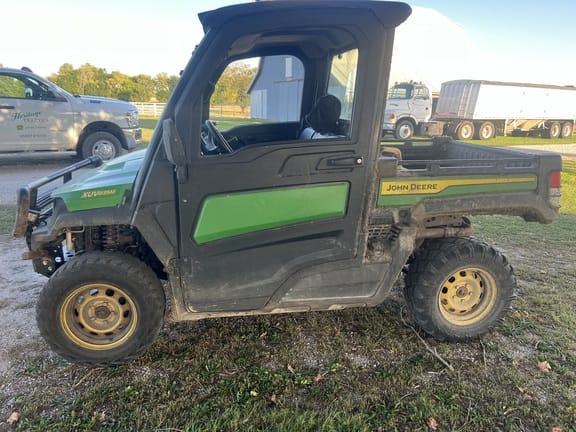 2023 John Deere XUV 835M Equipment Image0