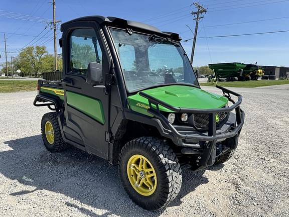 Image of John Deere XUV 835M equipment image 2