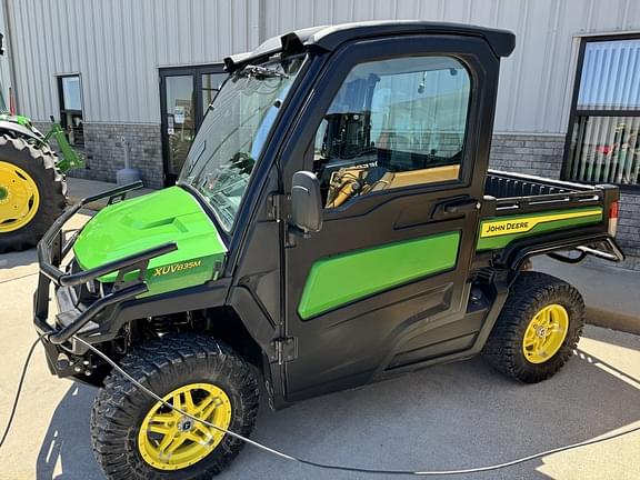 Image of John Deere XUV 835M Primary image