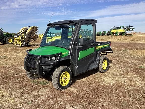 Image of John Deere XUV 835M Primary image