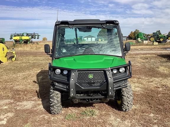 Image of John Deere XUV 835M equipment image 1