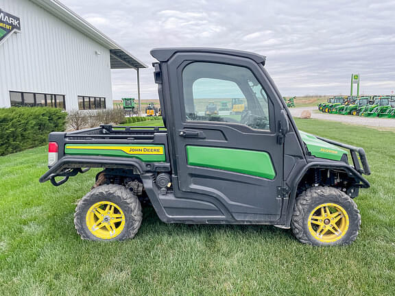 Image of John Deere XUV 835M equipment image 3