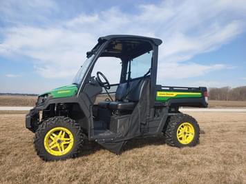 Main image John Deere XUV 835M