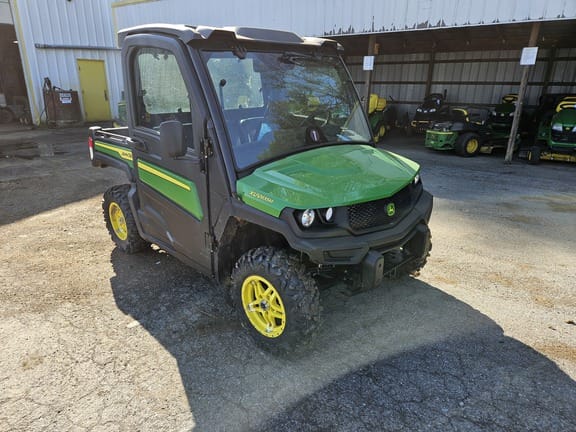 2023 John Deere XUV 835M Equipment Image0