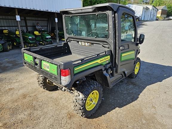 Image of John Deere XUV 835M equipment image 1