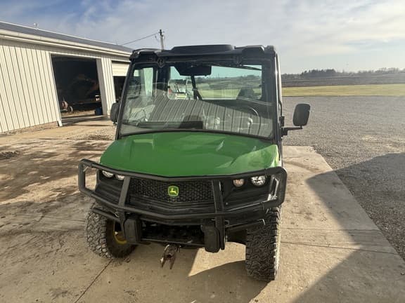 Image of John Deere XUV 835M equipment image 2