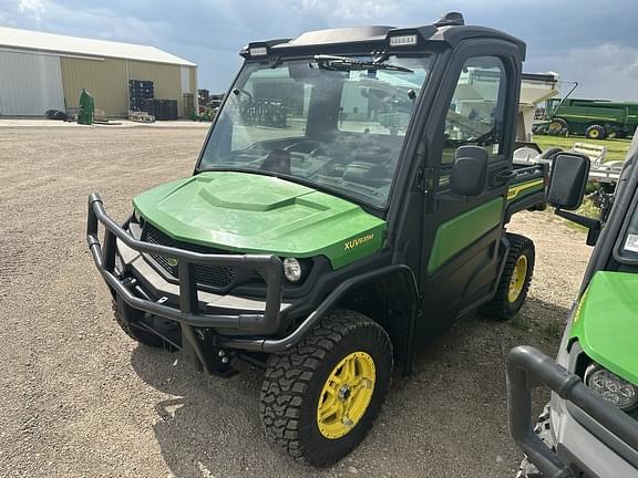 Image of John Deere XUV 835M equipment image 2