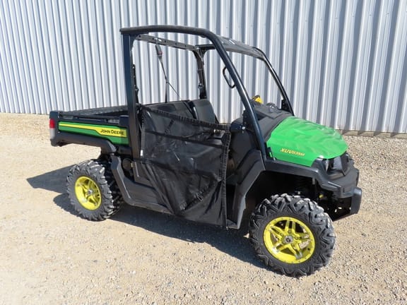 2023 John Deere XUV 835M Equipment Image0
