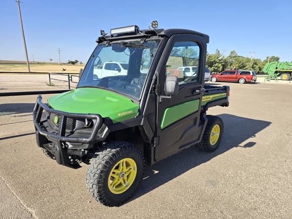 Image of John Deere XUV 835M Primary image