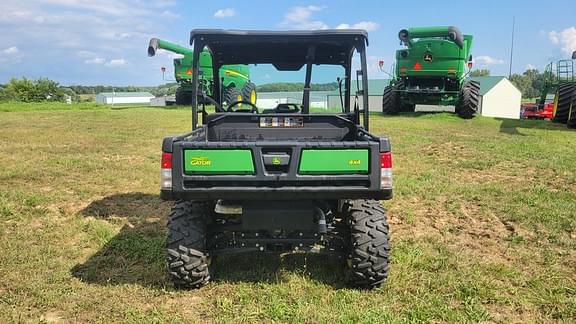 Image of John Deere XUV 835M equipment image 2