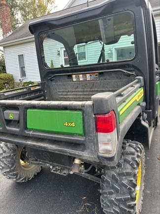 Image of John Deere XUV 835M equipment image 1